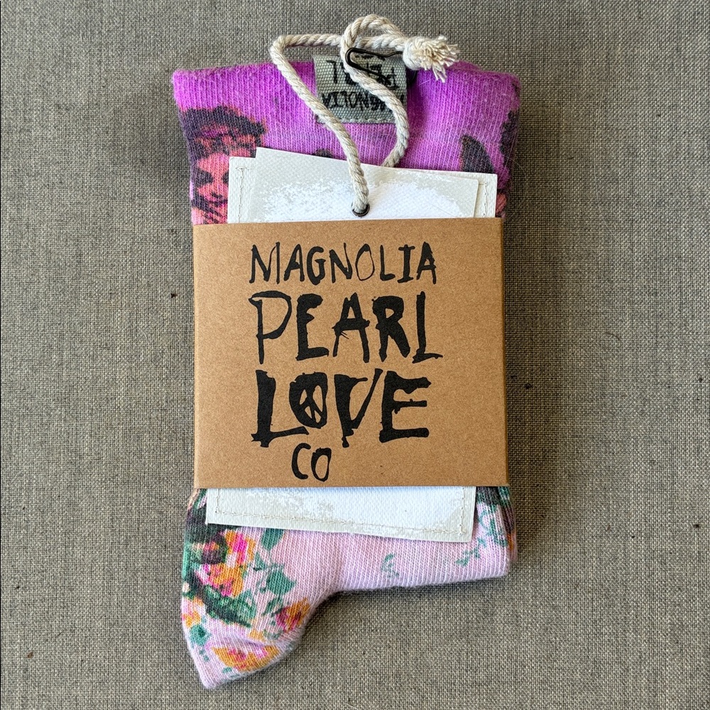 NWT Magnolia Pearl Maysie Socks in Crown of Love - Picture 5 of 9